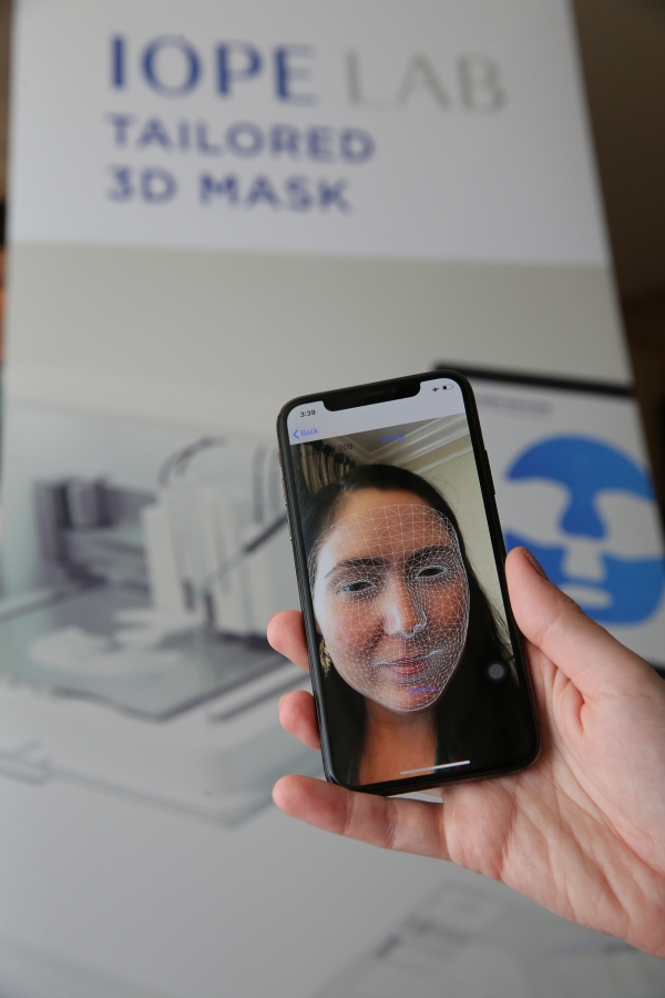 <사진설명> 테일러드 3D 마스크_CES2020 마스크팩얼굴 계측 장면
