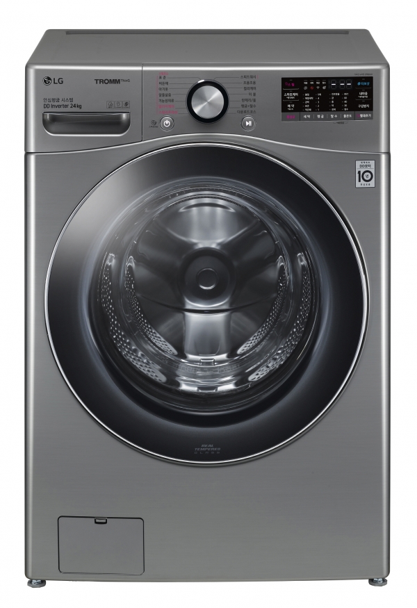 <사진 설명> LG전자는 양이 많거나 부피가 큰 빨래도 한 번에 세탁할 수 있는 인공지능 DD(Direct Drive)세탁기 ‘LG 트롬 세탁기 씽큐’(모델명: F24VDD)를 이번 주말 출시한다.