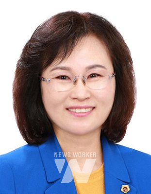 강정희 보건복지환경위원장(더불어민주당·여수6)