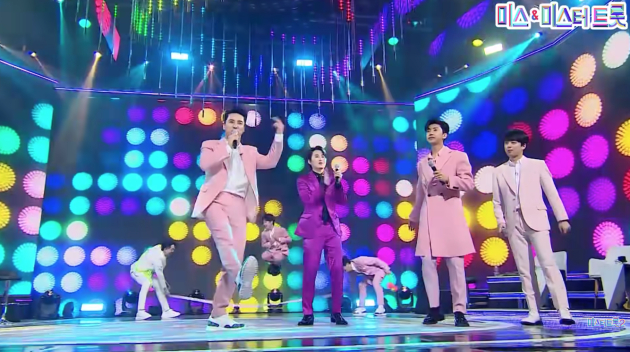 여름 휴가철을 맞아 고속도로 휴게소 메들리가 관심을 받고 있다. <사진=TV조선 '미스 앤 미스터트롯 공식 유튜브>