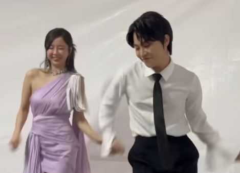 은가은(왼쪽)이 함께 한 황민우의 오빠챌린지 영상 <사진=황민우 유튜브>