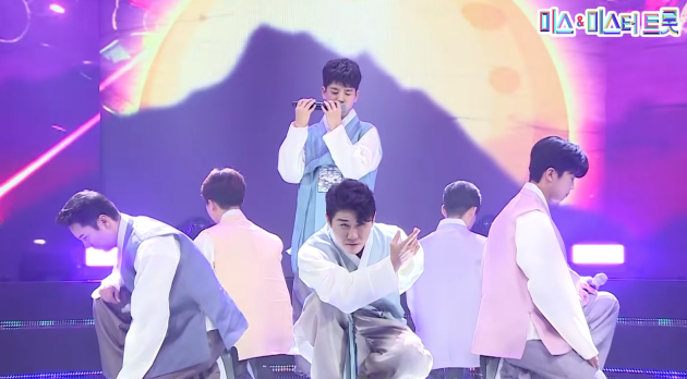 정동원의 대금 퍼포먼스 <사진=미스 앤 미스터 트롯>