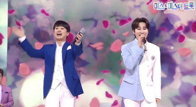 이찬원과 김희재의 '당신편' 무대 중에서 <사진=미스 앤 미스터 트롯>