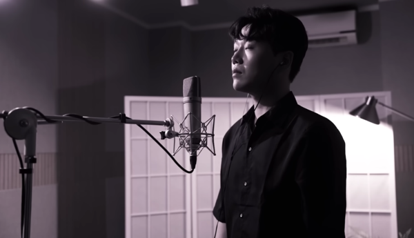 나훈아의 '망모'를 커버한 황영웅 [사진=황영웅 휴TV]