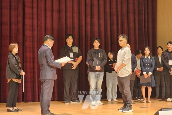 지난 2일 열린 청년 농산업 아이디어 경진대회에서 정일민 청년농업인이 대상을 수상했다.