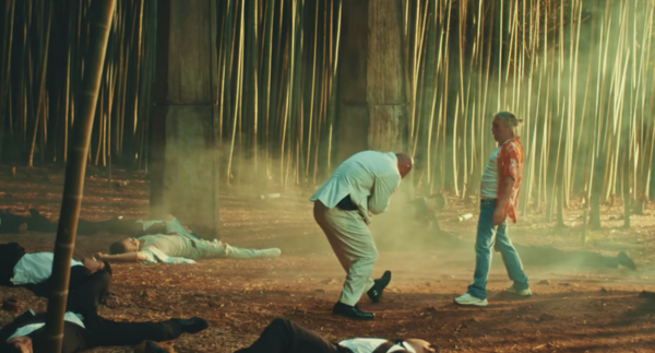 나훈아는 '기장갈매기'에서 연기까지 담당했다. [사진=다날엔터테인먼트 공식 유튜브]