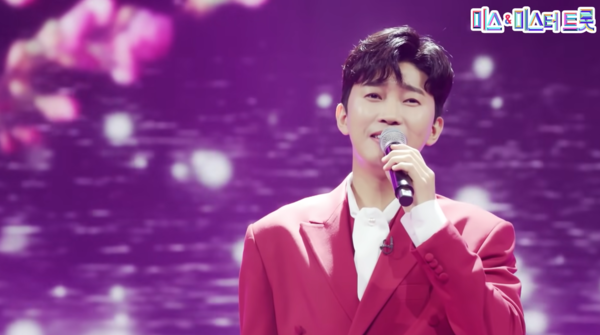 임영웅의 '애모' [사진=미스 앤 미스터 트롯]