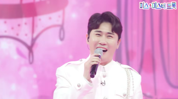 영탁의 '화등' 무대 중에서 [사진=미스 앤 미스터 트롯]