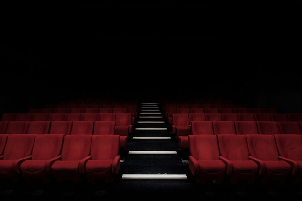지난 3년간 잇단 티켓 가격 인상으로 극장을 찾는 관객 수가 점점 줄고 있다. [사진=픽사베이]
