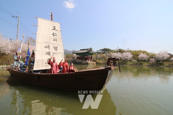 전남 영암군(군수 우승희)의 ‘영암왕인문화축제’가 문화체육관광부의 ‘2024-2025년 대한민국 대표 문화관광축제’에 선정됐다. (왕인문화축제 왕인의 귀환)