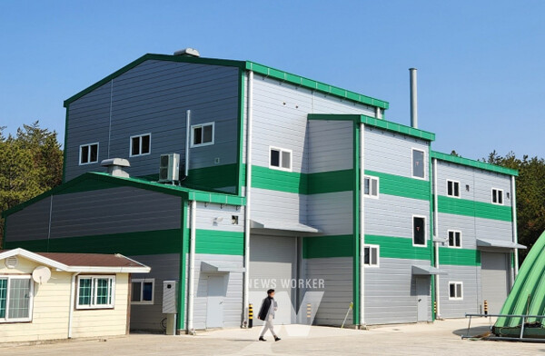 2023년 폐기물관리 평가에서 우수읍면으로 선정된 비금면(농어촌폐기물 소각시설 전경)