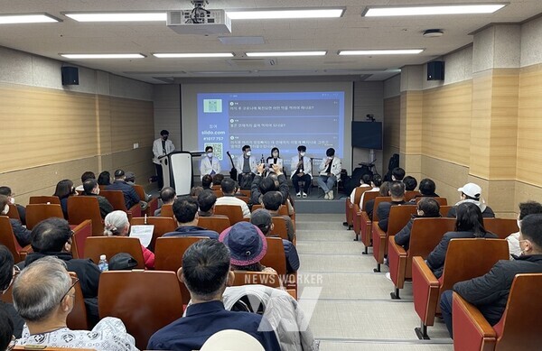 전남대학교병원 장기이식센터는 지난해 12월 12일 5동 1층 강당에서 ‘이식 환우와 함께 하는 공개강좌’를 개최해 감염내과 김성은 교수, 이식혈관외과 이호균 교수, 이식혈관외과 이소라 교수가 주제별 강의 및 질의·응답 시간을 가졌다.