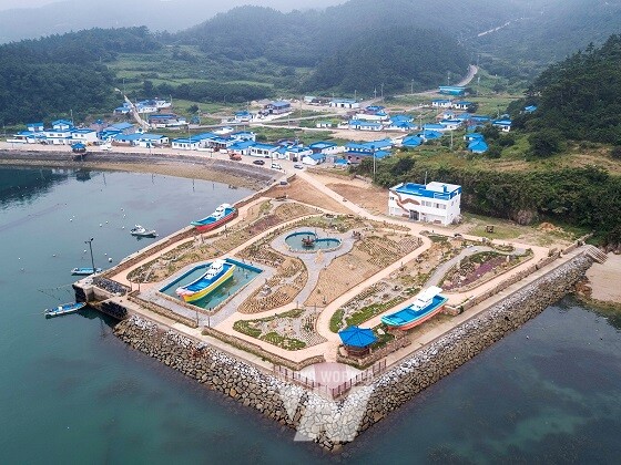 새공예박물관과 새조각공원 전경