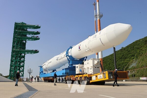 전략산업 국비- 발사체조립동에서 출발하는 누리호