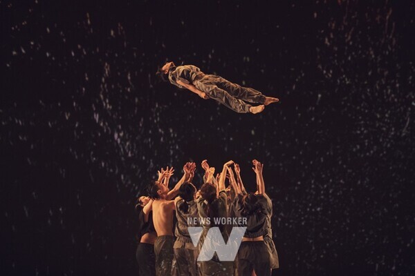 국립현대무용단 사진