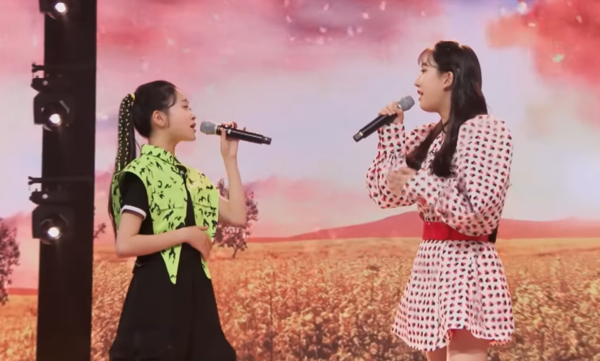 가수 김다현(왼쪽)과 전유진 [사진=미스 앤 미스터 트롯]