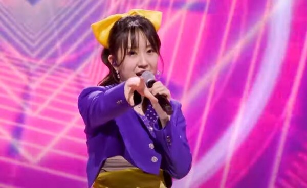 서지오의 '남이가'를 들려주는 전유진 [사진=MBN MUSIC]