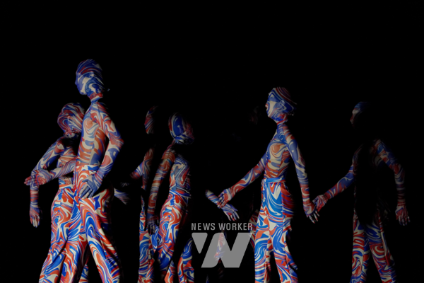 2023 창작산실 ‘올해의신작’ 작품-a Dark room