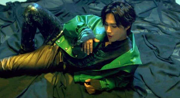 가수 김희재의 '따라따라와' 뮤직비디오 중에서 [사진=김희재 공식 유튜브]