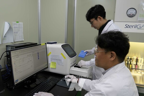 전라남도보건환경연구원(원장 안양준)은 올해부터 매독 감염증이 전수감시체계(3급)로 전환됨에 따라 각별한 주의가 필요하다고 당부했다.