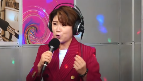 가수 마이진의 '신나는 오후' 스튜디오 콘서트 중에서 [사진=여수MBC Music+(Kpop&Trot) 공식 유튜브]