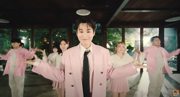 김희재의 신보 '희로애락'의 타이틀곡 '우야노'의 뮤직비디오 [사진=김희재 공식 유튜브]