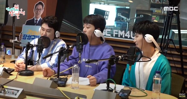 MBC 라디오에 출연해 라이브를 선보인 영탁, 이찬원, 김희재 [사진=MBC 예능 공식 유튜브]