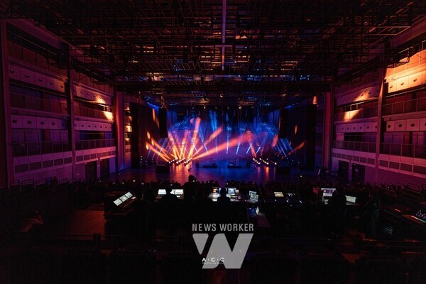 국립아시아문화전당(ACC, 전당장 이강현)이 오는 22~23일 ACC 예술극장 극장1에서 몰입형 사운드, 레이저 아트, 영상, 조명이 융합된 체험형 작품 ‘ACC 신비한 극장’ 공연을 선보인다