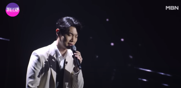 손태진의 '백만송이 장미' 무대 중에서 [사진=MBN MUSIC]