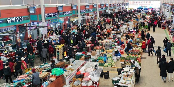 함평천지전통시장 전경