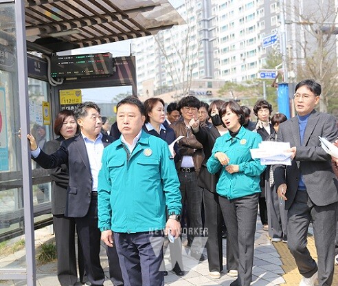 광주 남구의회(의장 황경아)가 어린이 교통사고 예방 및 안전한 통학로 조성을 위해 발 벗고 나섰다