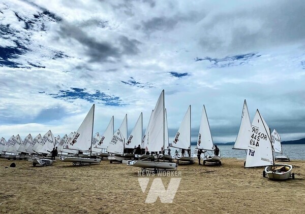전남 보성군은 1천만 관광객이 찾아오는 체류형 관광도시를 목표로 전국 규모의 전국장사씨름대회, 보성녹차마라톤대회, 한국옵티미스트 전국 요트대회를 펼친다