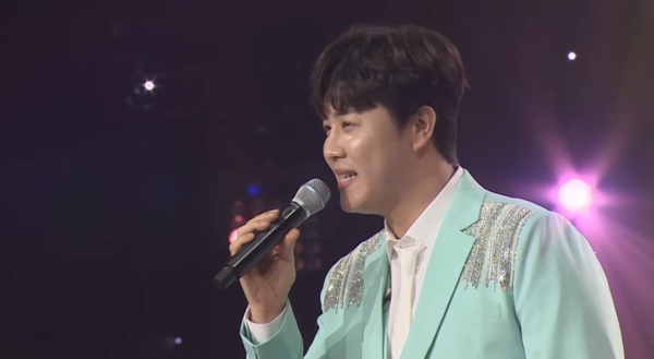 가수 진해성의 '상사화' 무대 중에서 [사진=미스 앤 미스터 트롯]