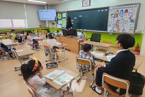 광주시교육청이 지난해 학생·학부모 등이 높은 만족도를 보였던 기초학력전담교사제를 더욱 확대하기 위해 전체 초등학교 154교 중 85개교(55.2%)에 78명의 기초학력전담교사를 배치했다