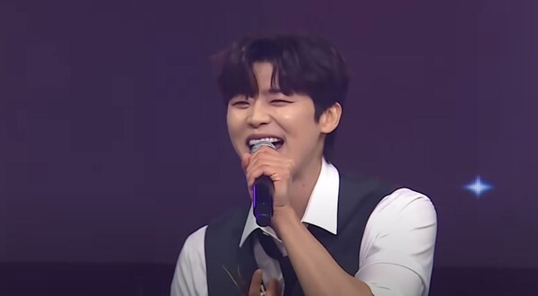 박지현의 힘 넘치는 '심봤다 심봤어' 무대 중에서 [사진=미스 앤 미스터 트롯]