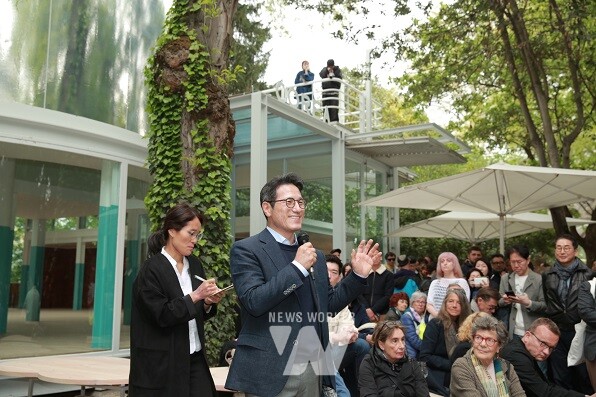 베니스비엔날레 한국관 30주년 특별전시, '모든 섬은 산이다' 한국관 개막 (사진제공 한국문화예술위원회)