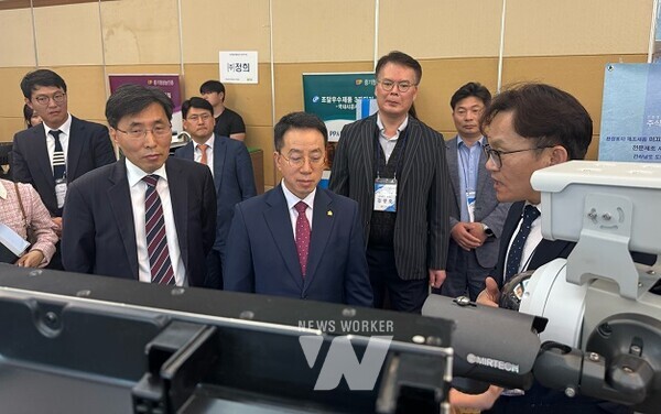 전라남도가 2008년 도입한 계약심사제를 통해 그동안 총 1조 2천억여 원의 예산을 절감한 가운데 공무원 등 업무 담당자 역량 강화에 나섰다.