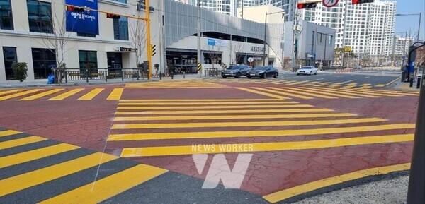 광주시가 보행자의 교통사고를 줄이고 걷기 좋은 보행환경을 위해 대각선 횡단보도를 확대한다.