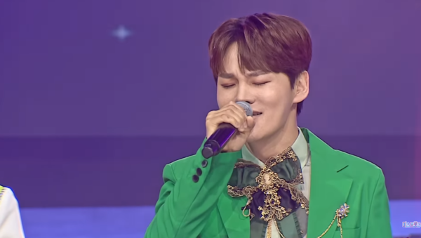 박서진의 '동백아가씨' 무대 중에서 [사진=미스 앤 미스터 트롯]