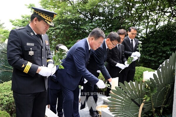 무안읍 남산 충혼탑에서 진행된 현충일 추념식