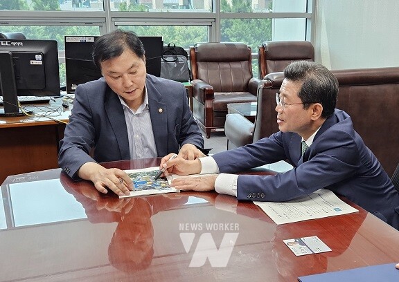정인화 광양시장, 지역현안사업 국회 건의 위해 새벽행-(조계원 의원, 전남 여수시을)