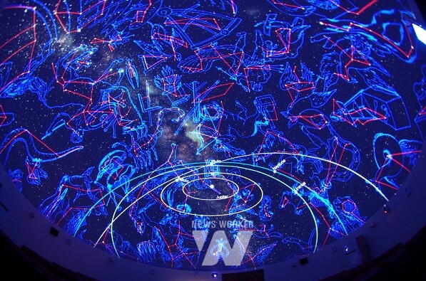 고흥군, 2024 여름 휴가철 천문과학관 특별 프로그램 운영(천체투영실)