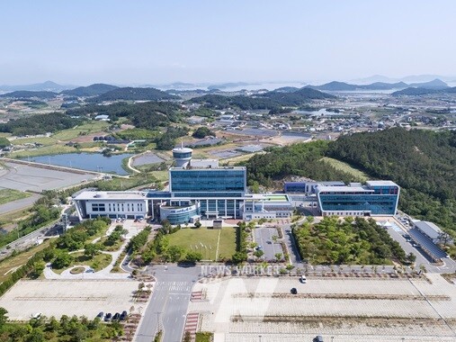 신안군 청사 전경