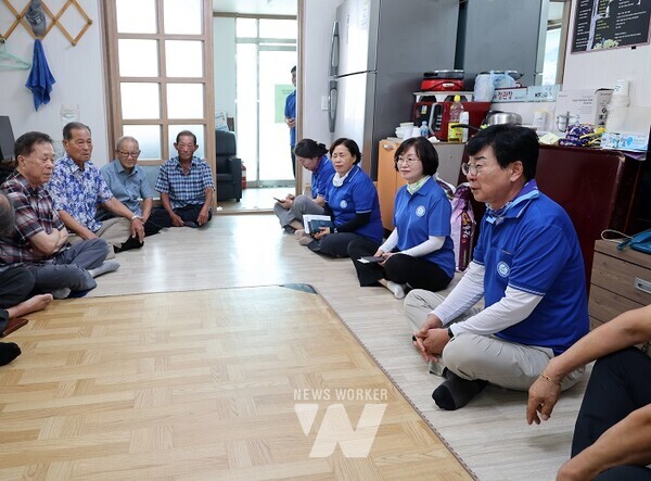 김성 장흥군수, 경로당 무더위쉼터 점검