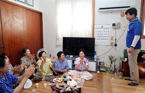 경로당 무더위쉼터 방문