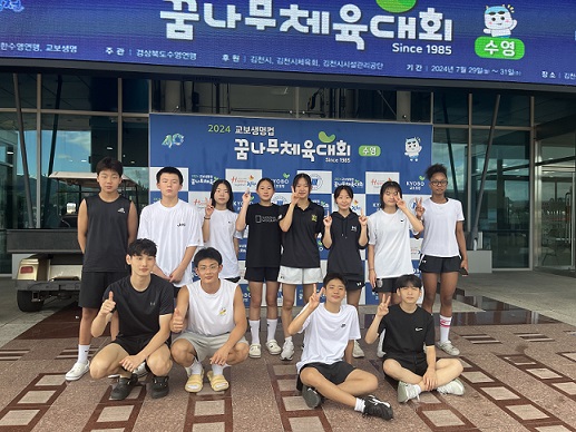 대회를 휩쓴 전남체육중학교 수영부