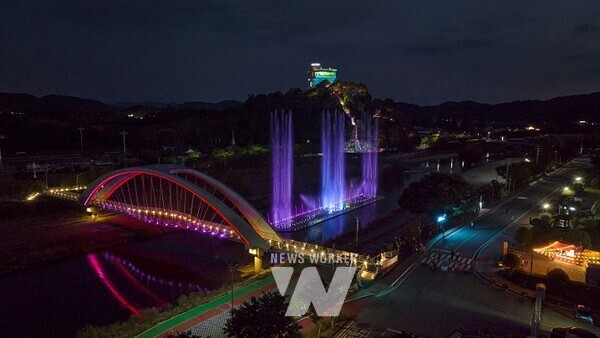 화순천 꽃강길 음악분수와 개미산 전망대