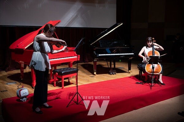 AI 피아노와 함께 바이올리니스트 유수진·첼리스트 김선주 협연