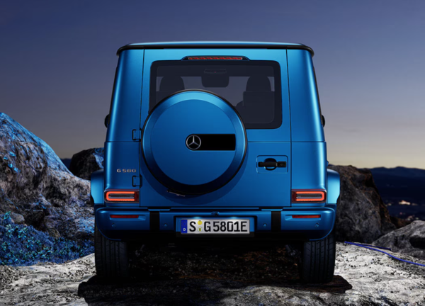 전통적 강인함을 그대로 유지한 리어 디자인 [사진=메르세데스 벤츠]