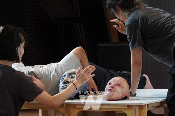 공연예술창작주체 궁리소묻다 '싱귤래리티' 준비 과정 ⓒ궁리소묻다